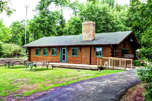 Eden Prairie Outdoor Center at Staring Lake