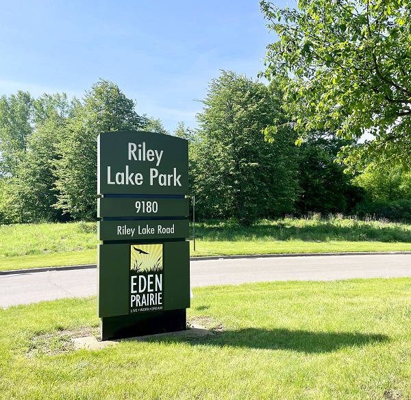 Riley Lake Park Sign