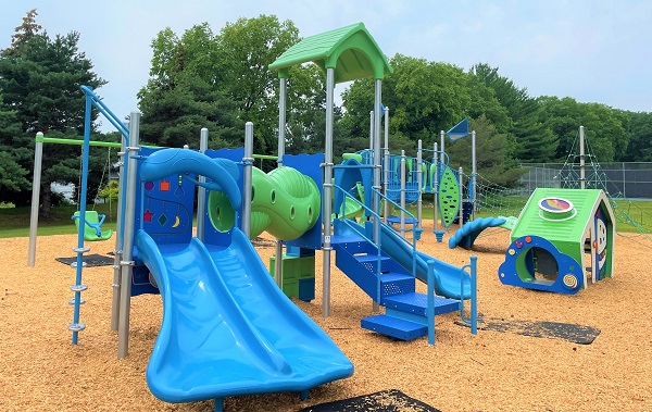 Franlo Park Playground