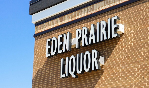 Eden Prairie Liquor Near Lunds & Byerlys